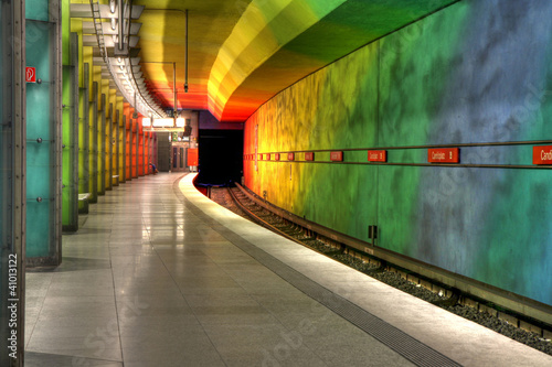 Board z aluminiowym obramowaniem U-Bahn