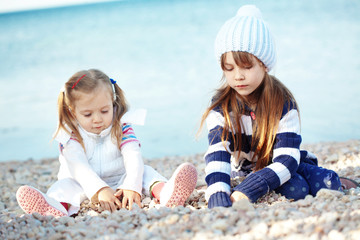 Canvas Print - Kids at the beach