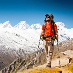 Wall Mural - hiking in himalaya mountains