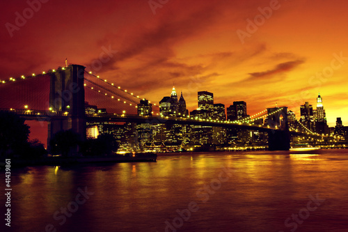Naklejka dekoracyjna Most Brookliński i Manhattan o zachodzie słońca