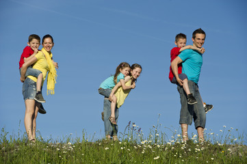 Happy Familie -Outdoor