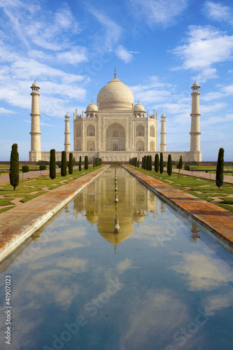 Fotoboard na płycie Taj Mahal o wschodzie słońca, odzwierciedlając w stawie, Indie