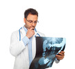Dottore e radiografia intestinale