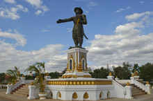 Chao Anouvong Statue, Vientiane