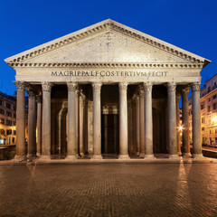 Fototapete - Pantheon  at night in Rome - Italy