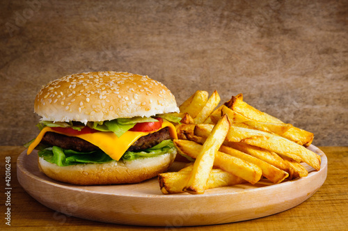 Board z aluminiowym obramowaniem Hamburger i frytki