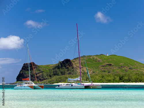 Board z aluminiowym obramowaniem Mauritius. 