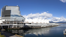 Vancouver Harbour, The North Shore And Canada Place