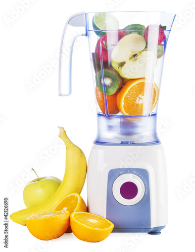 blender-odizolowywajacy-na-bialym-tle