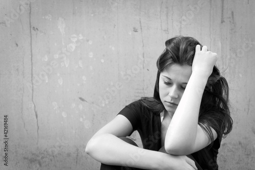 Obraz na płótnie canvas trzyczęściowy "tryptyk" Portret miło, smutna dziewczyna