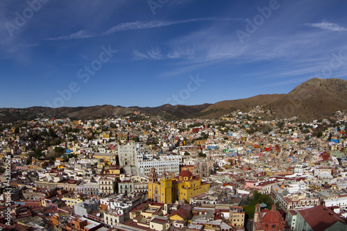 Plakat na papierze fotorealistycznym Piękna linia horyzontu miasto guanajuato, Mexico