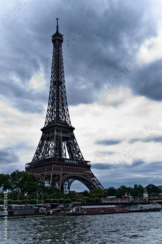 Board z aluminiowym obramowaniem Tour eiffel