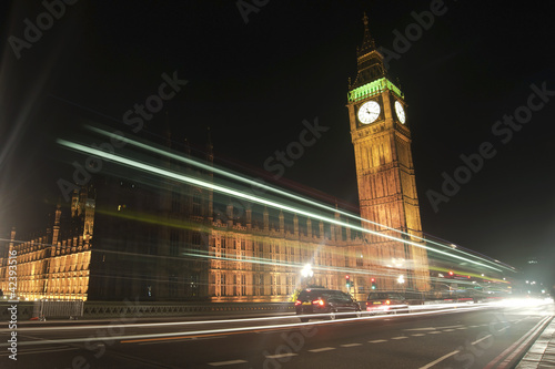Obraz na płótnie canvas trzyczęściowy "tryptyk" London big ben nocą
