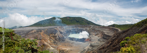 Tematy plakatów panoramiczny-widok-poas-volcano-2012