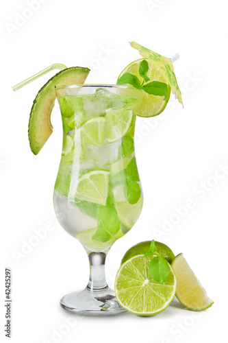 Dekoracja na wymiar mojito-koktajl-odizolowywajacy-na-bialym-tle
