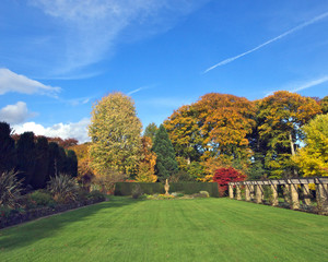 Canvas Print - English garden