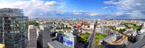 Obraz na płótnie canvas Berlin z góry - zdjęcie panoramiczne