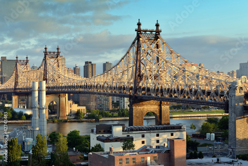 Board z aluminiowym obramowaniem Most queensboro, Nowy Jork 2
