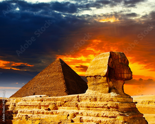 Naklejka - mata magnetyczna na lodówkę Great Sphinx and the Pyramids at sunset