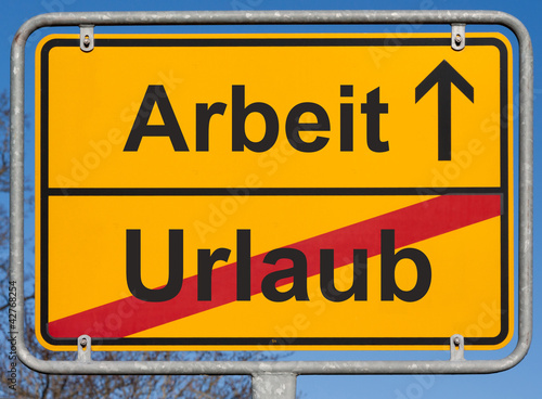 Urlaubsende Arbeitsbeginn Kaufen Sie Dieses Foto Und Finden Sie Ahnliche Bilder Auf Adobe Stock Adobe Stock