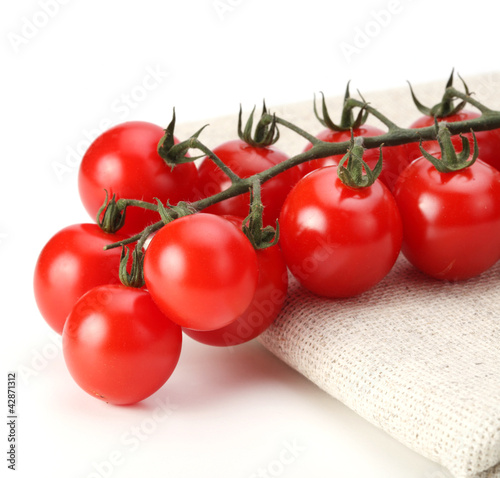 Tapeta ścienna Pęczek świeżego pomidora cherry