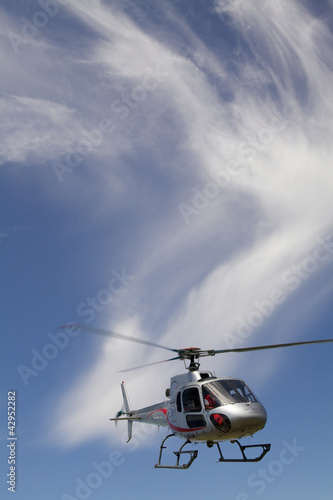 Fotoboard na płycie Błękitne niebo z helikoptera w locie