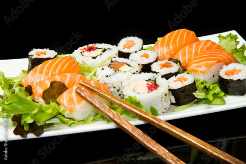 Board z aluminiowym obramowaniem Sushi
