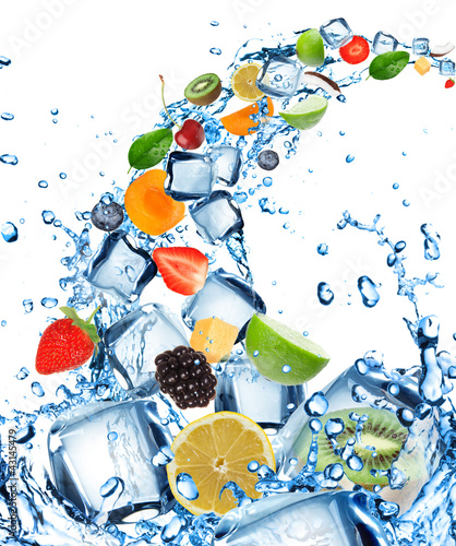 Fototapeta do kuchni Fresh fruit in water splash with ice cubes