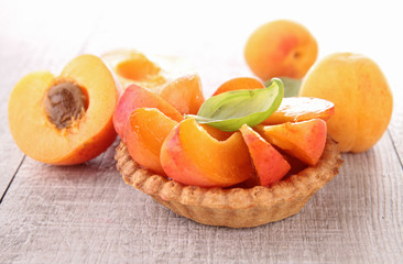 Canvas Print - tart with fresh apricots