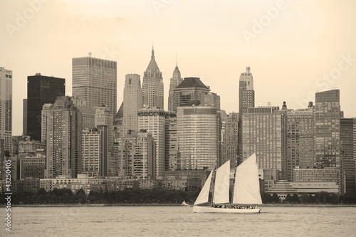 Naklejka samoprzylepna Nowy Jork manhattan czarno-biały