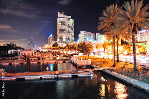 Plakat na papierze fotorealistycznym Miami South Beach Street