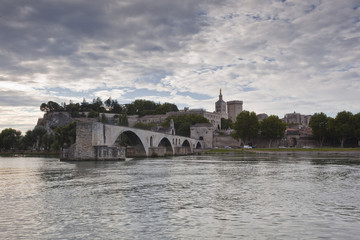 Avignon and the Palais de papes.