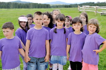 Canvas Print - happy kids group  have fun in nature