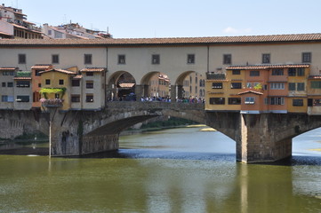 Wall Mural - Tourist attraction, the Ponte Vecchio in Florence