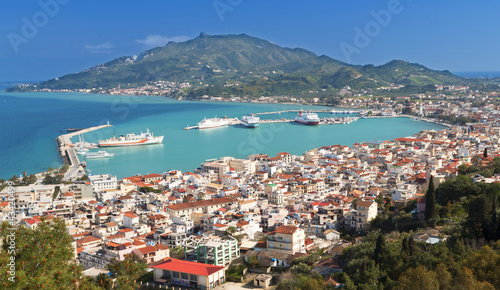 Board z aluminiowym obramowaniem Zakynthos Island na morzu Jońskim w Grecji