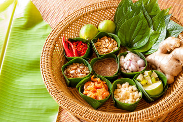 Mieng Kham (Thai Leaf-Wrapped Snack)