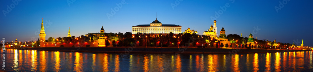 Obraz na płótnie Panorama of Moscow Kremlin in night. Russia w salonie