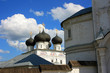 © kos1976 - Православная церковь на фоне голубого неба