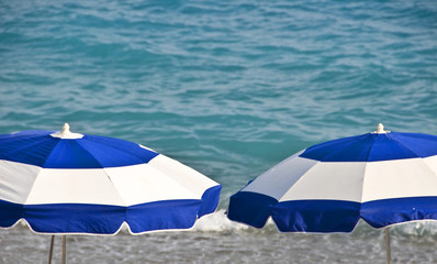 Mer et parasols - Nice, France