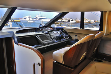 steering wheel yacht