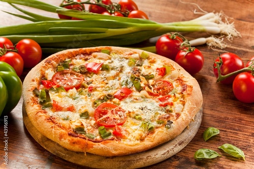 Naklejka samoprzylepna Pizza wegetariańska