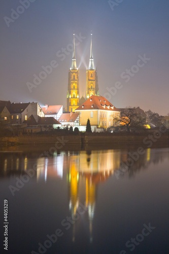 Naklejka na drzwi saint john the baptist cathedral in wroclaw, poland