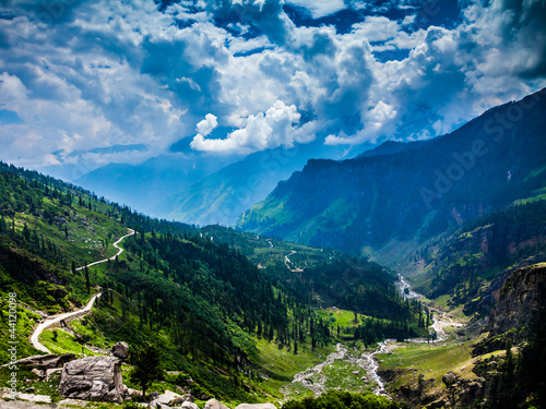 Board z aluminiowym obramowaniem India.mountains and clouds.