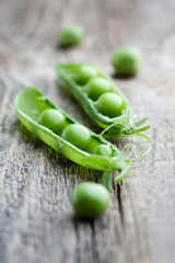 Wall Mural - Fresh peas