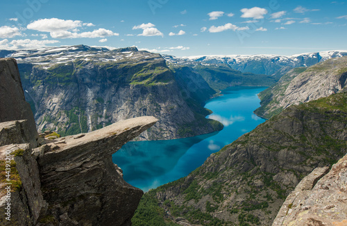 Naklejka na szafę Trolltunga, Troll's tongue rock, Norway