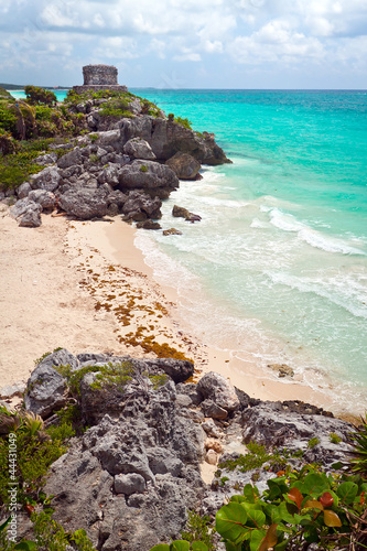 Plakat na papierze fotorealistycznym Starożytne ruiny Majów świątynia na plaży tulum, Meksyk
