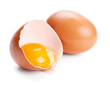 Fototapeta Uliczki - brown eggs isolated on white