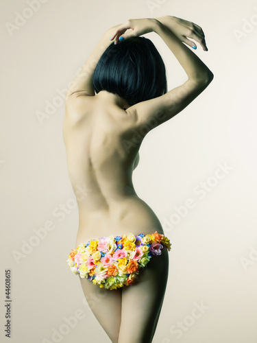 Naklejka na kafelki Lady in floral bikini
