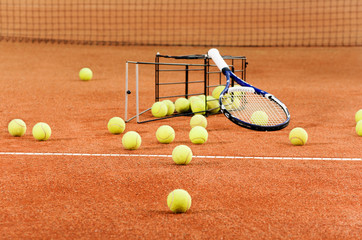 Training tennis equipment