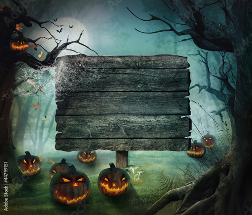 Board z aluminiowym obramowaniem Projekt halloween - leśne dynie